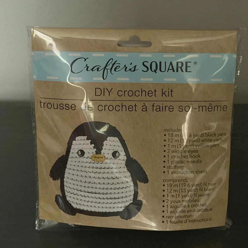 Crafter's Square DIY Crochet Kit - Penguin & Turtle - Picture 3 of 3